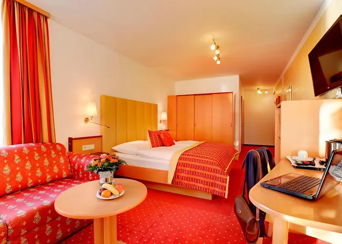 Strandhotel Alte Donau Hotel 4*