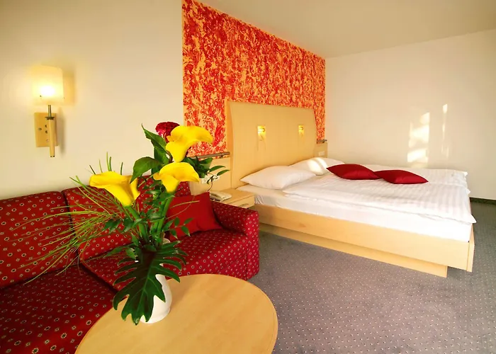 Strandhotel Alte Donau Hotel 4*